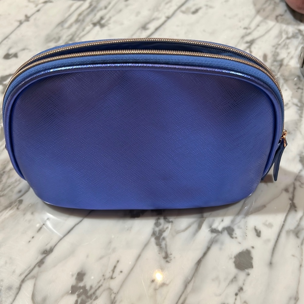 La mer cosmetic bag